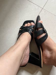 Stylish Black Block Heel Sandals