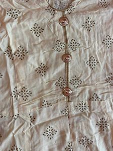 Off White Anarkali Kurti With Red Dupatta