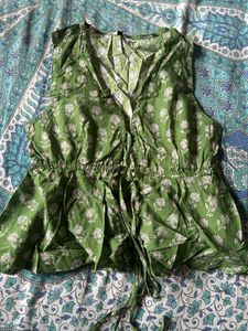Green Floral Tie-Front Peplum Top