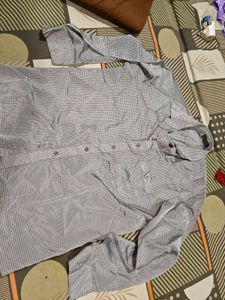 Classic Gingham Pattern Shirt