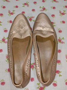Chic Rose Gold Ballet Flats