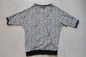 Black and white Boxy T-shirt