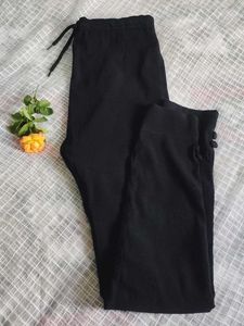 Some Stretchable Black Pant 🌸