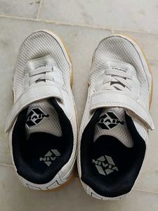 Nivia Non Marking Sports Shoes- Unisex