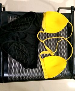 Freebie With Pretty Cat Women Yellow And Black Solid Lingerie Set💛🖤 For Women...    #brand #item #freeup #lingereset #bra #bikini  #visibility