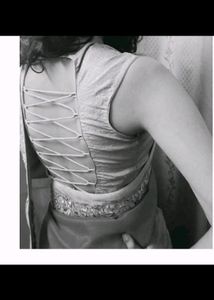 Stylish Backless Blouse saree n peticot