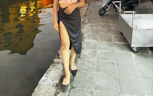black slit skirt