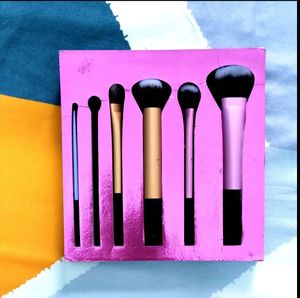 Brand New Real Techniques Makeup Brushes Set
