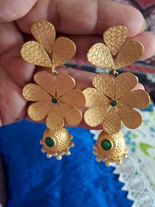 Elegant Gold Floral Jhumka Earrings