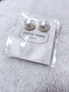 Pearl Studs