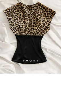 Chic Leopard Print V-Neck Top