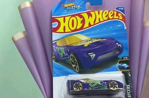 Hot Wheels Bouquet( any 1)