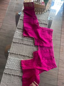 Elegant Teal &amp; Pink Saree with Gold Border