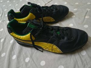 VINTAGE PUMA PELE SHOES
