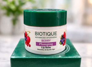 Biotique Berry Plumping Lip Balm