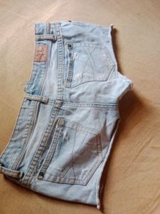 rich class denim imported short