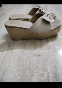 Chic Bow Slip-On Sandals