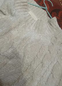 Cozy Cable Knit Pullover Sweater