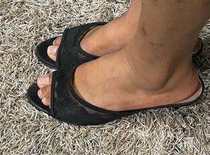 Comfy Black Slides