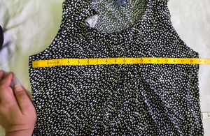 Chic Black &amp; White Polka Dot Top