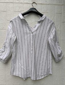 New with tag Classic Striped Button-Up Shirt