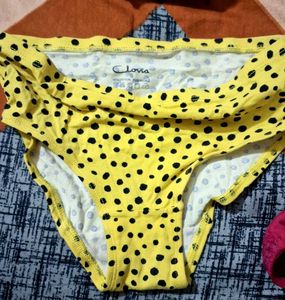 2 Bra,1 Panty &amp; innerwear set
