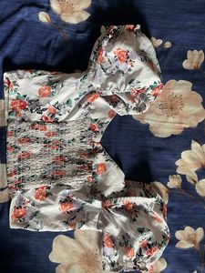 Floral Print Puff Sleeve Crop Top