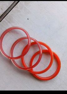 Set of 4 Sparkling Bangles
