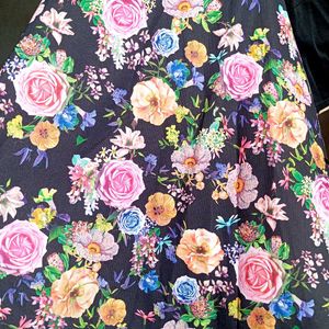 Black Floral Skirt With Complimentary Top 🎉
