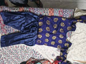 Elegant Blue &amp; Gold Floral Pant Suit