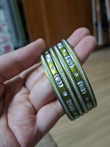 Green metal Bangles Set