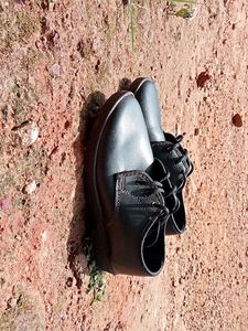 Classic Black Lace-Up Shoes