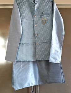 Stylish Men's Kurta Set