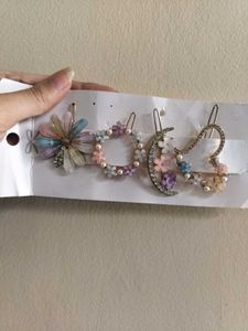 Set of 4 Cute Flower Hair Clips