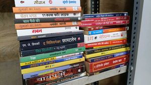Mixed Lot of Fiction & Non-Fiction Books