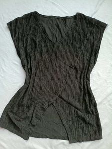 Textured V-Neck Top