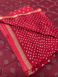 Vibrant Red Saree bandhani print