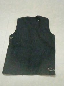 woolen coti With 3 Monkey Cap
