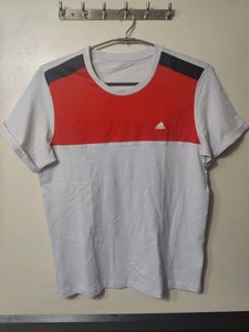 Adidas Women's Casual Tshirt . Like New. Good