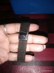 Magnet Watch