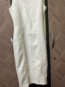 Elegant Sleeveless Sheath Dress