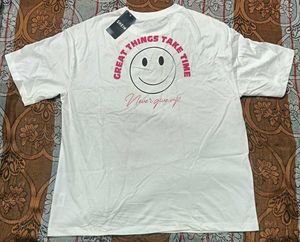 SHEIN White Graphic Smiley T-Shirt
