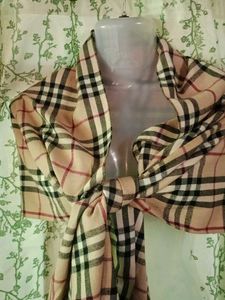 Aunthetic Burberry Scarf - Classic Style