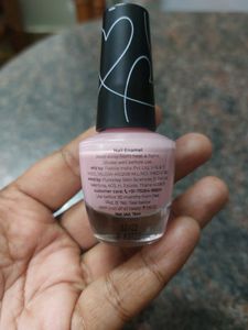 Plum Color Affair Nail Polish - STRAWBERRY 155
