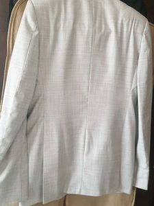 new 👌📣Classic Light Grey Blazer 3 pics