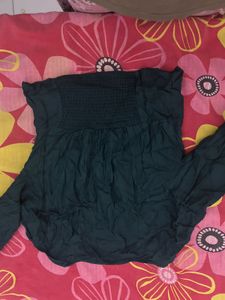 Emerald Green V-Neck Button-Up Top