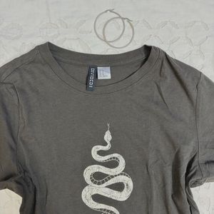 H&amp;M Snake Tee | Vintage Y2K Vibes