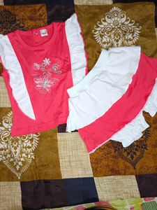Cute Pink &amp; White Baby Outfit