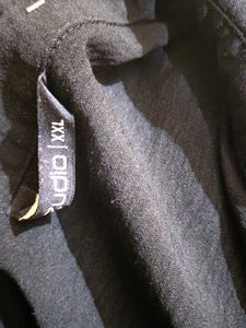 Black Short Sleeve Button-Up Shirt