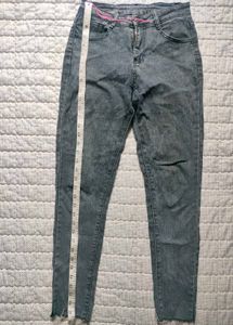 Stylish Grey Wash Skinny Jeans